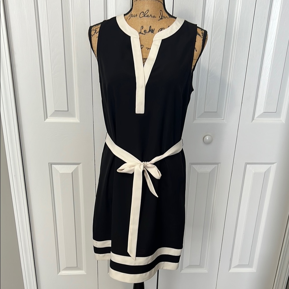 Ann Taylor Black and White Sleeveless Mini Dress with Tie Belt